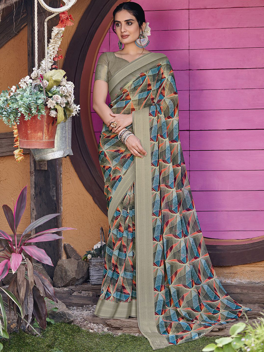 

Mitera Zari Geometric Sungudi Saree, Khaki