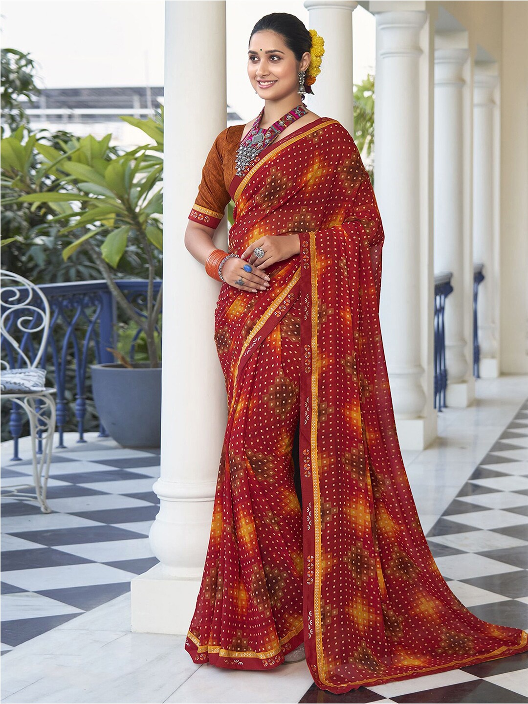 

Mitera Geometric Sungudi Saree, Red