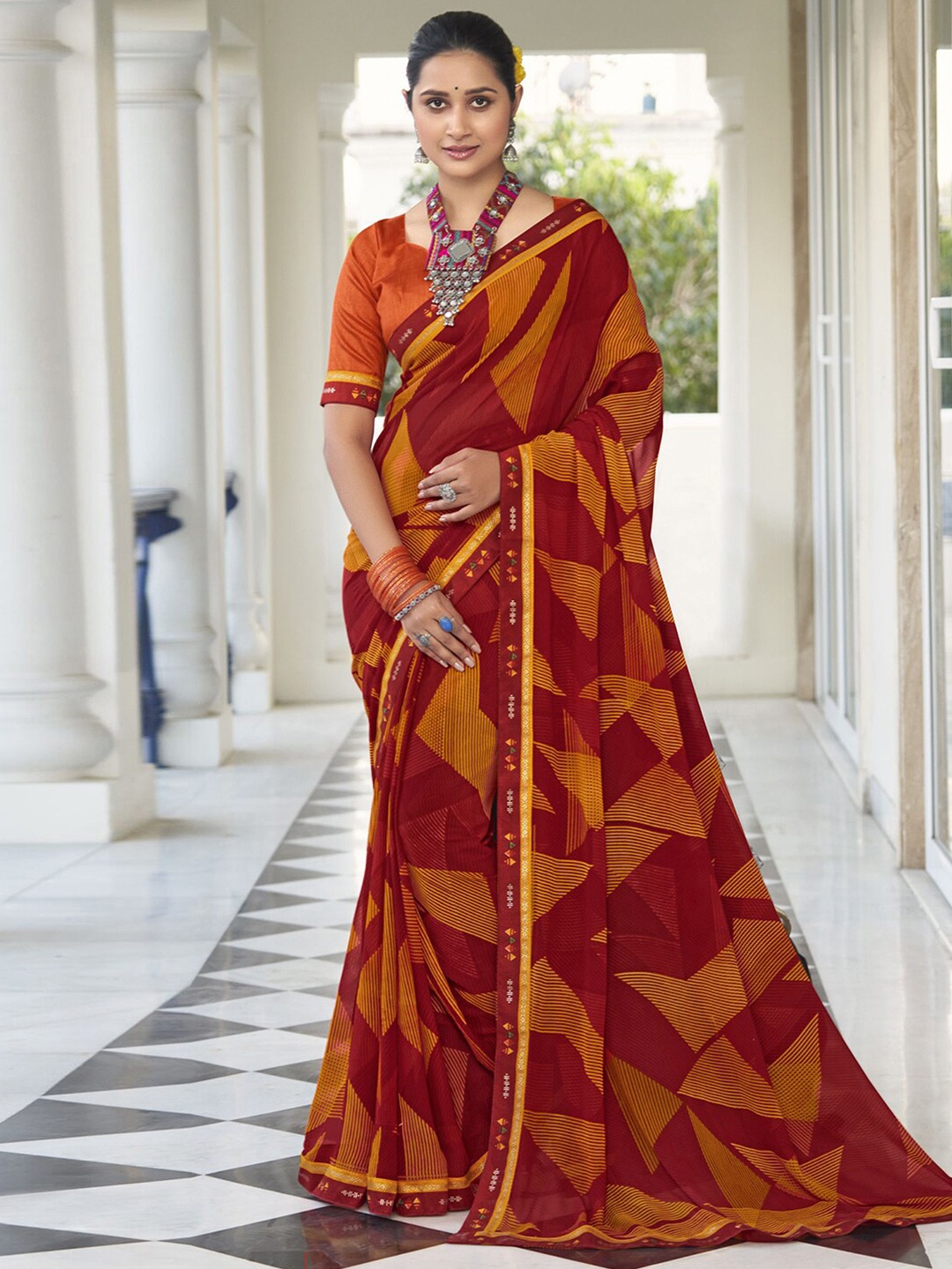

Mitera Geometric Printed Sungudi Saree, Red