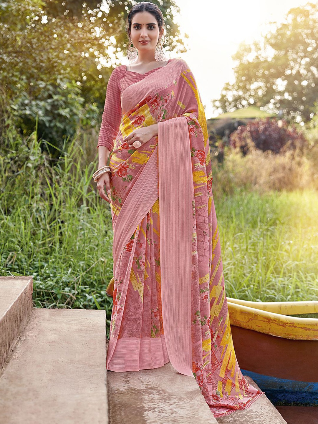 

Mitera Floral Zari Printed Georgette Saree, Pink