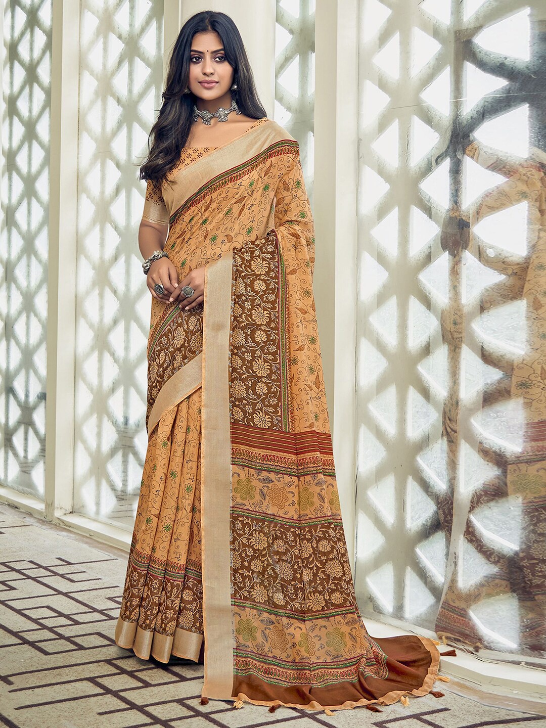 

Mitera Floral Printed Zari Dabu Saree, Rust