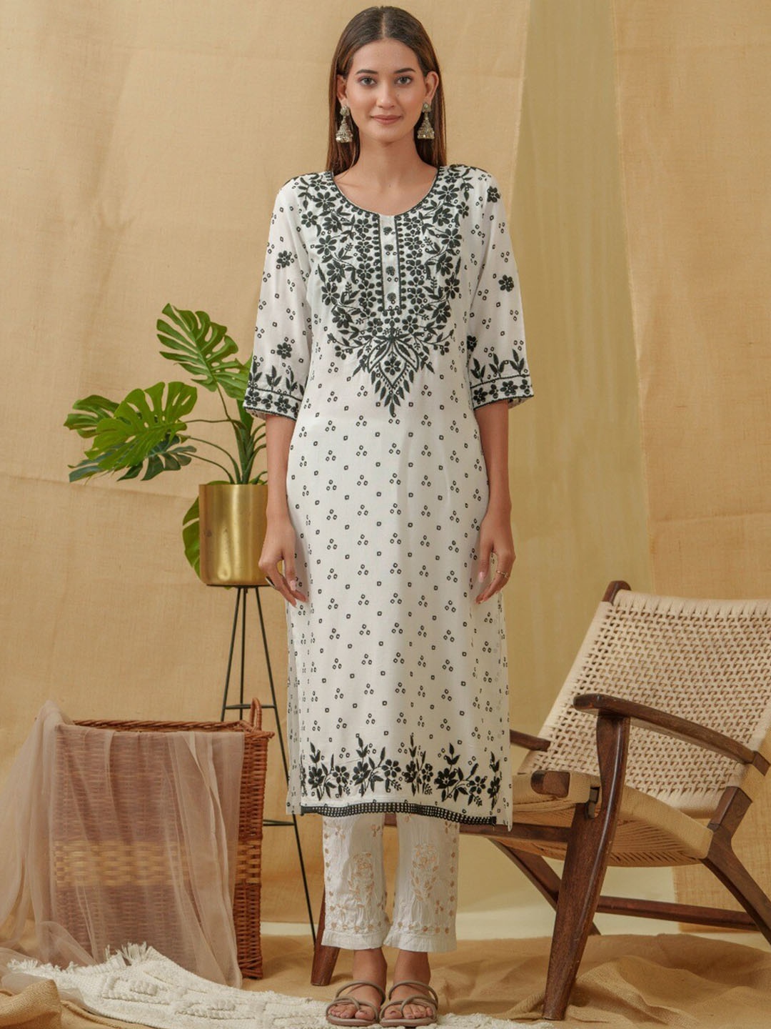 

Sangria Floral Embroidered Round Neck Straight Kurta, White