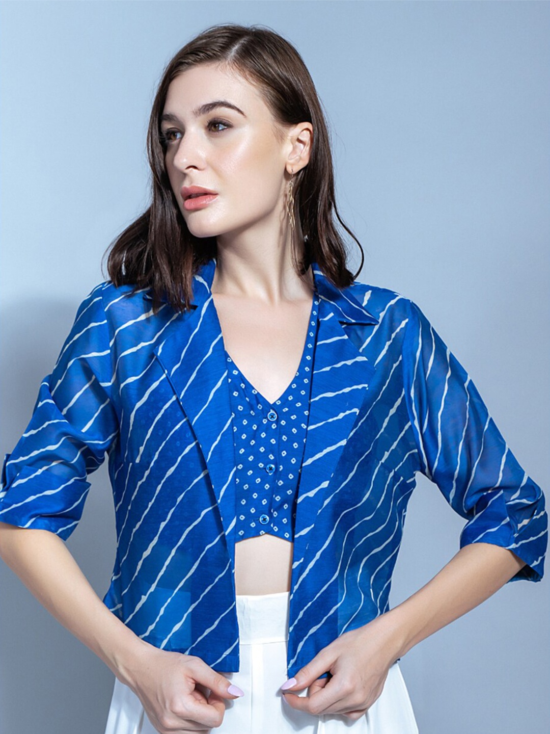 

GARDEN PARTY Vertical Stripes V-Neck Crop Top, Blue