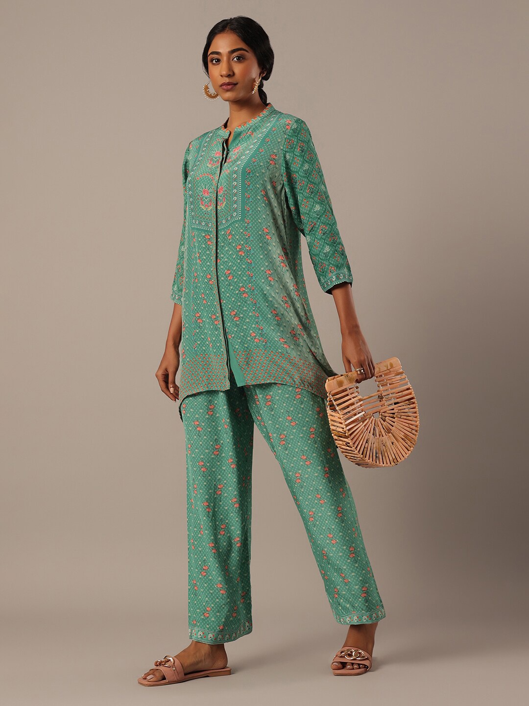 

KALKI Fashion Floral Printed Mandarin Collar Kurti With Trouser, Green