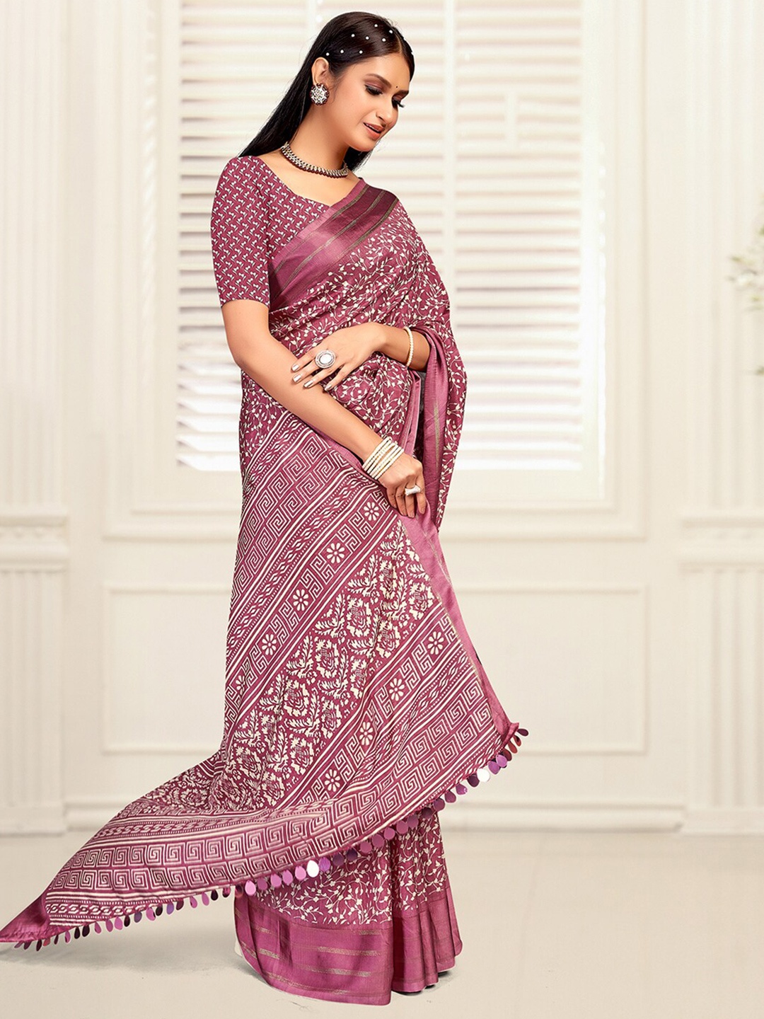

Mitera Floral Printed Sungudi Saree, Mauve