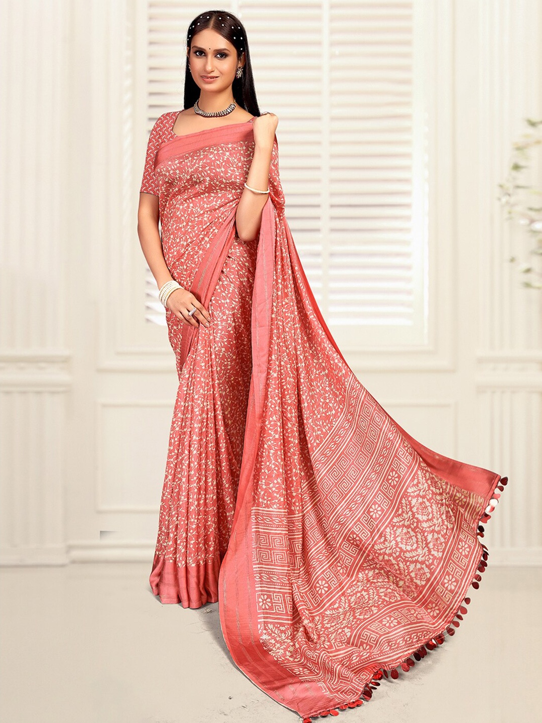 

Mitera Floral Printed Sungudi Saree, Peach