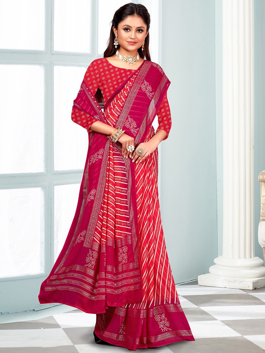 

Mitera Pure Georgette Leheriya Saree, Red