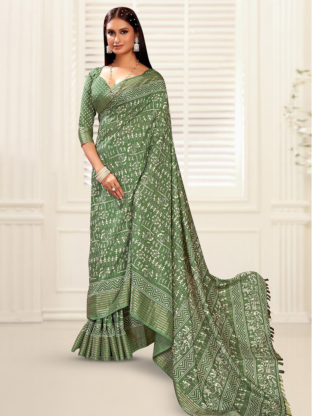 

Mitera Warli Zari Sungudi Saree With Tassels, Green