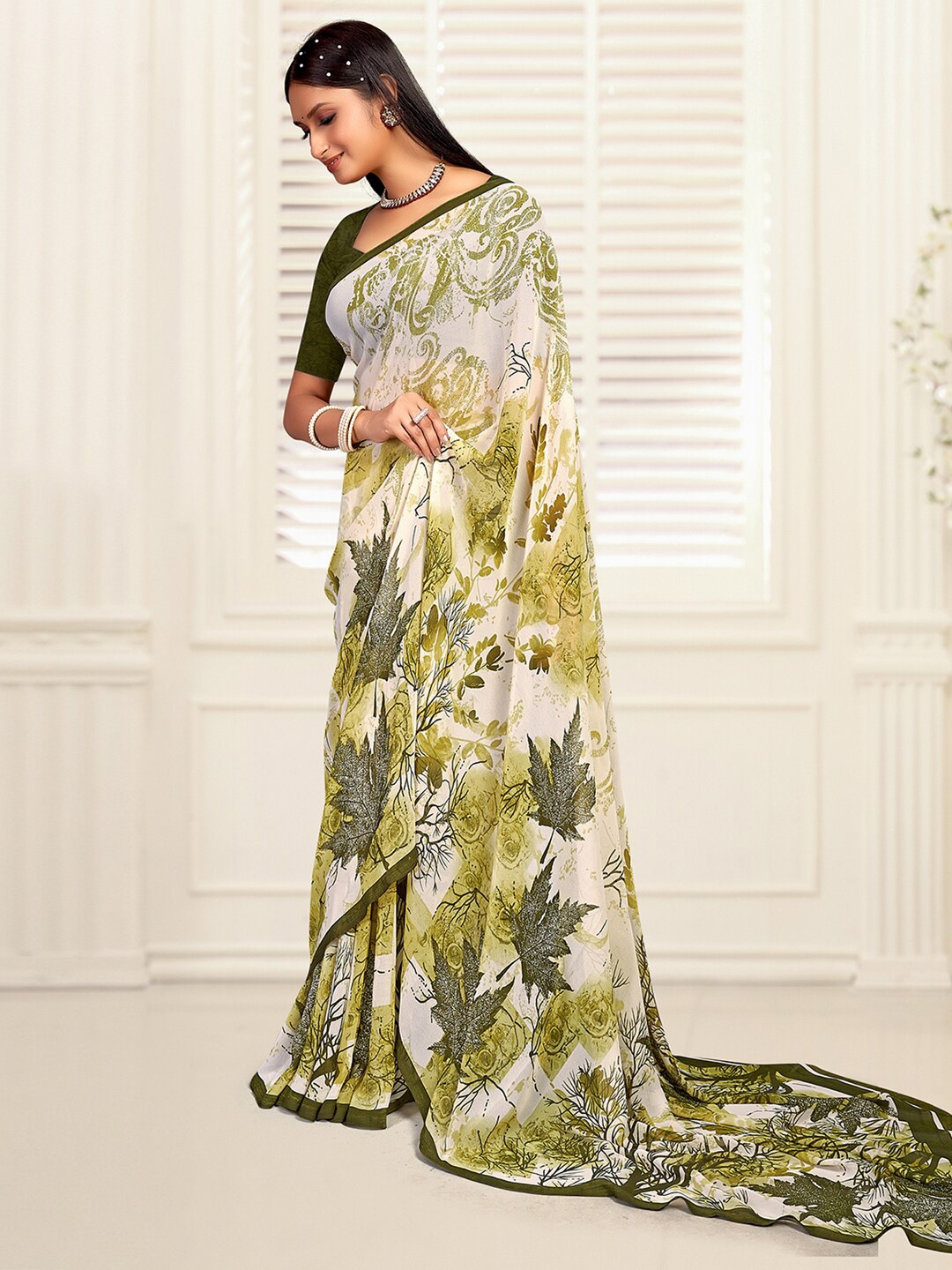 

Mitera White Floral Printed Pure Georgette Bagh Saree