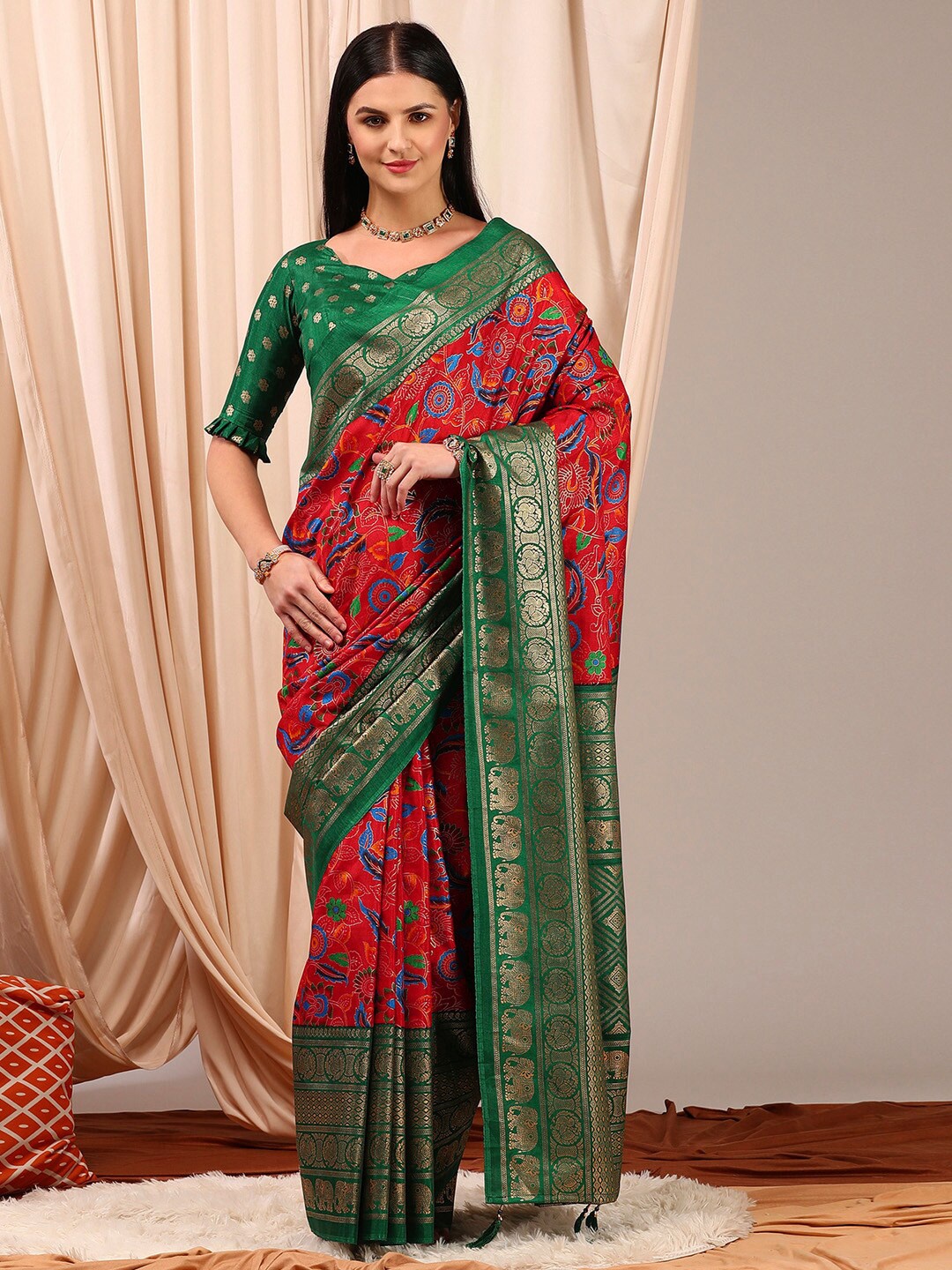 

Mitera Ethnic Motif Printed Sungudi Zari Saree, Red