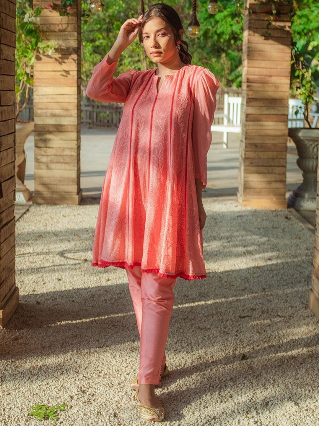 

Monk & Mei Floral Embroidered Chikankari Puff Sleeves Georgette Kurta, Peach