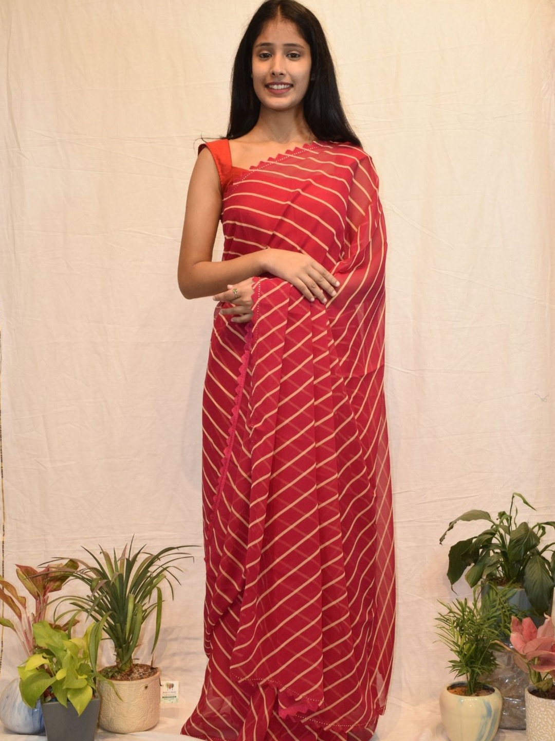 

PRETTY PALLU Striped Leheriya Saree, Pink