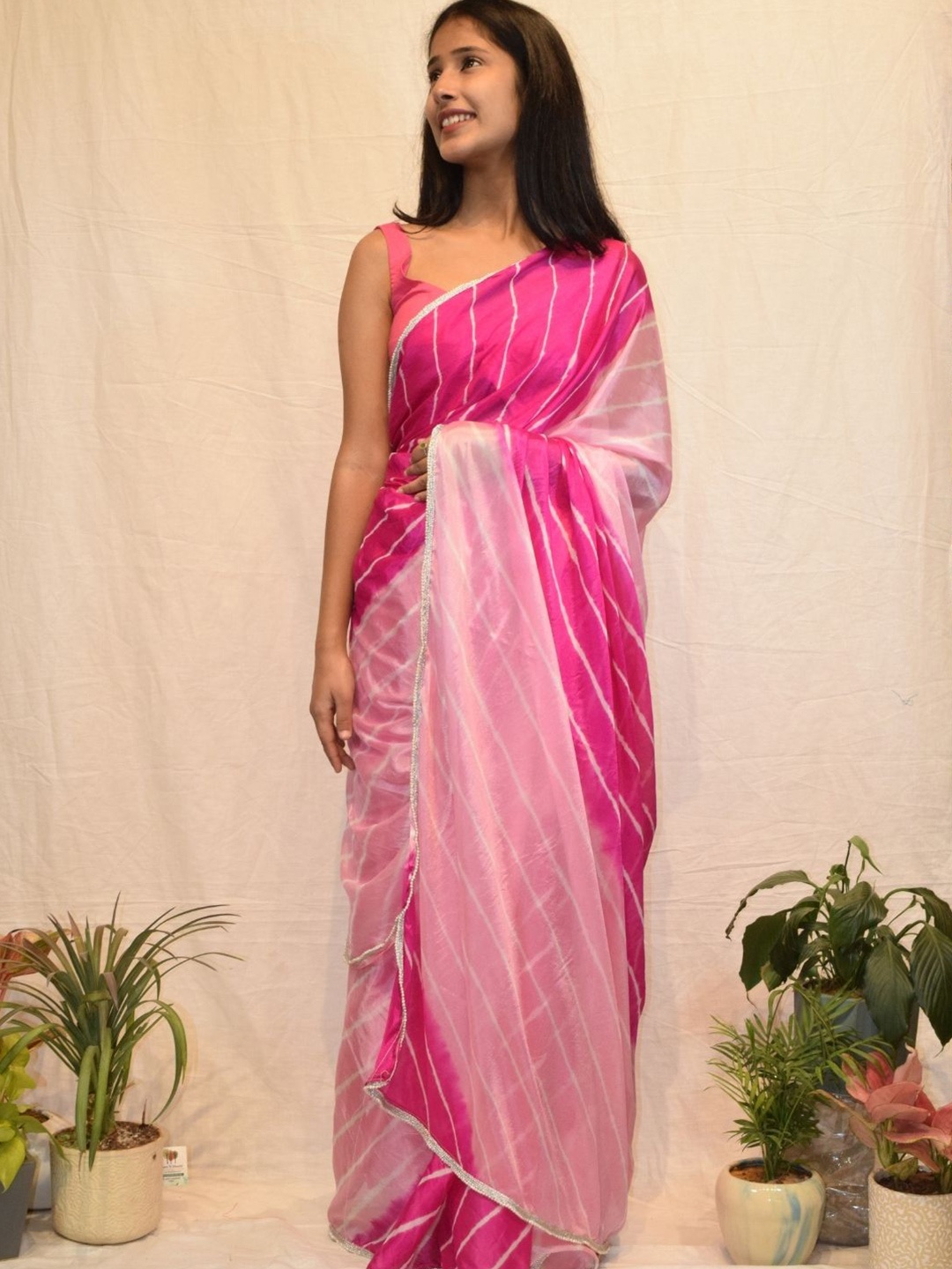 

PRETTY PALLU Leheriya Printed Saree, Pink