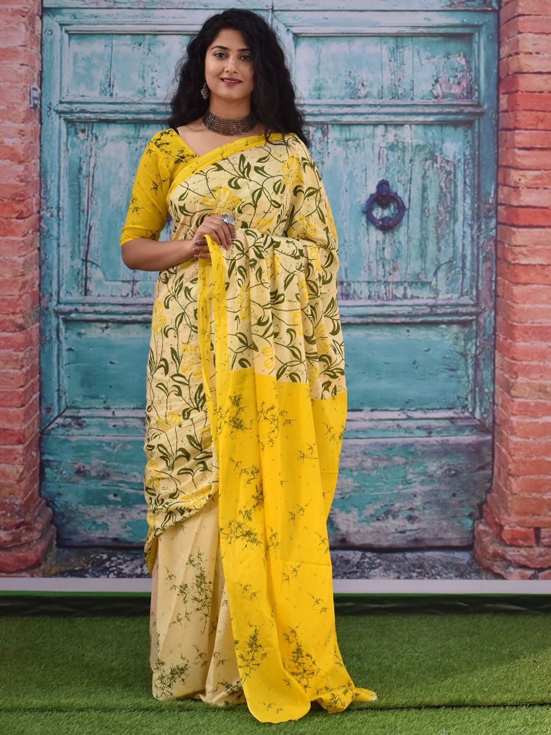 

clothonus Ajrak Pure Cotton Block Print Saree, Yellow