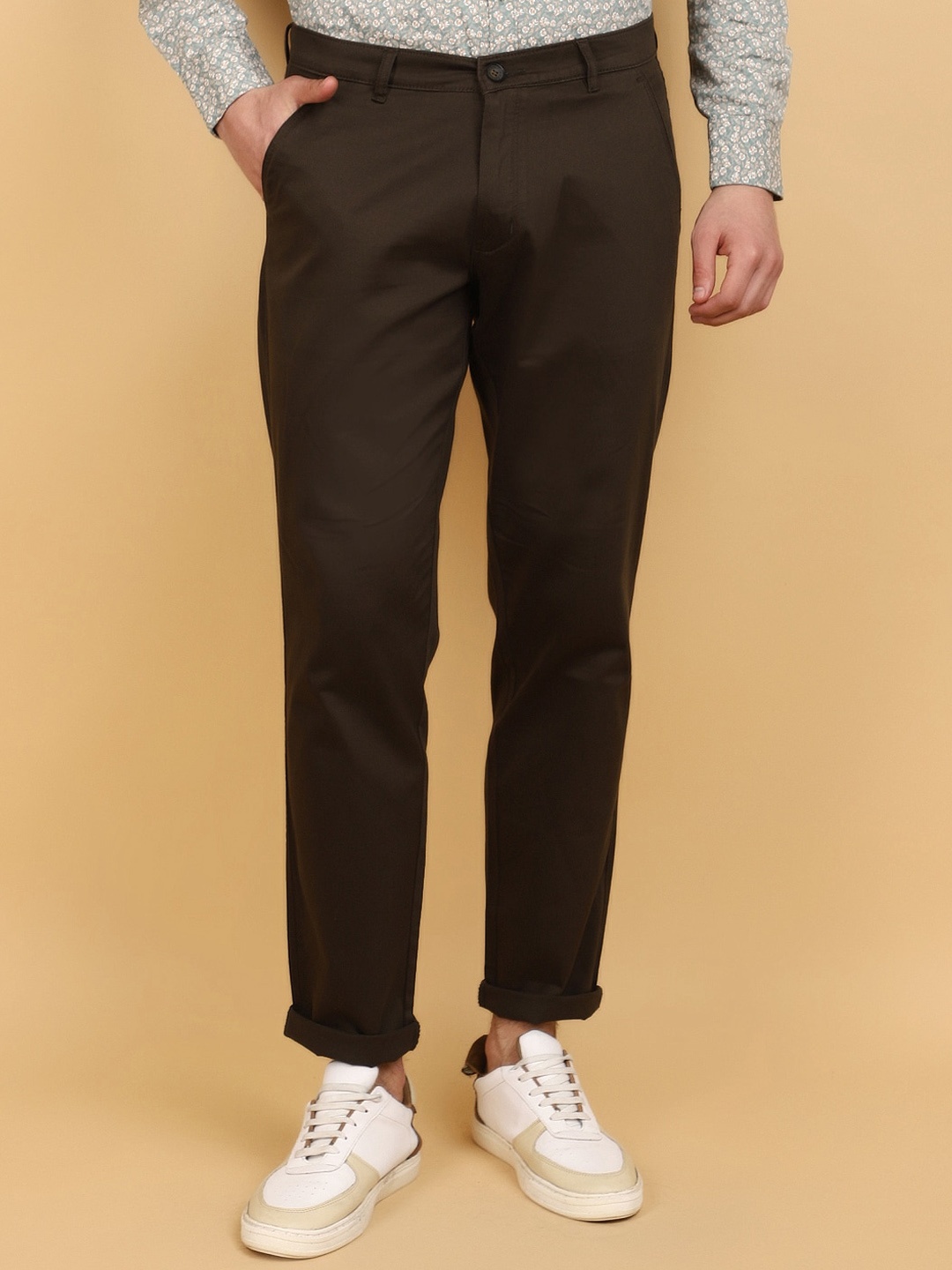

V-Mart Men Slim Fit Mid-Rise Cotton Trousers, Olive