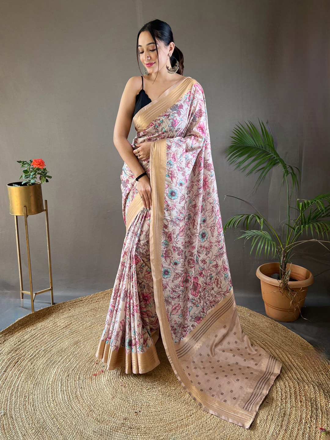 

LeeliPeeri Designer Floral Printed Zari Silk Saree, Cream