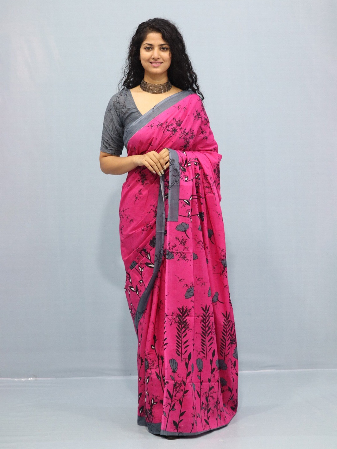 

JALTHER Floral Pure Cotton Block Print Saree, Pink
