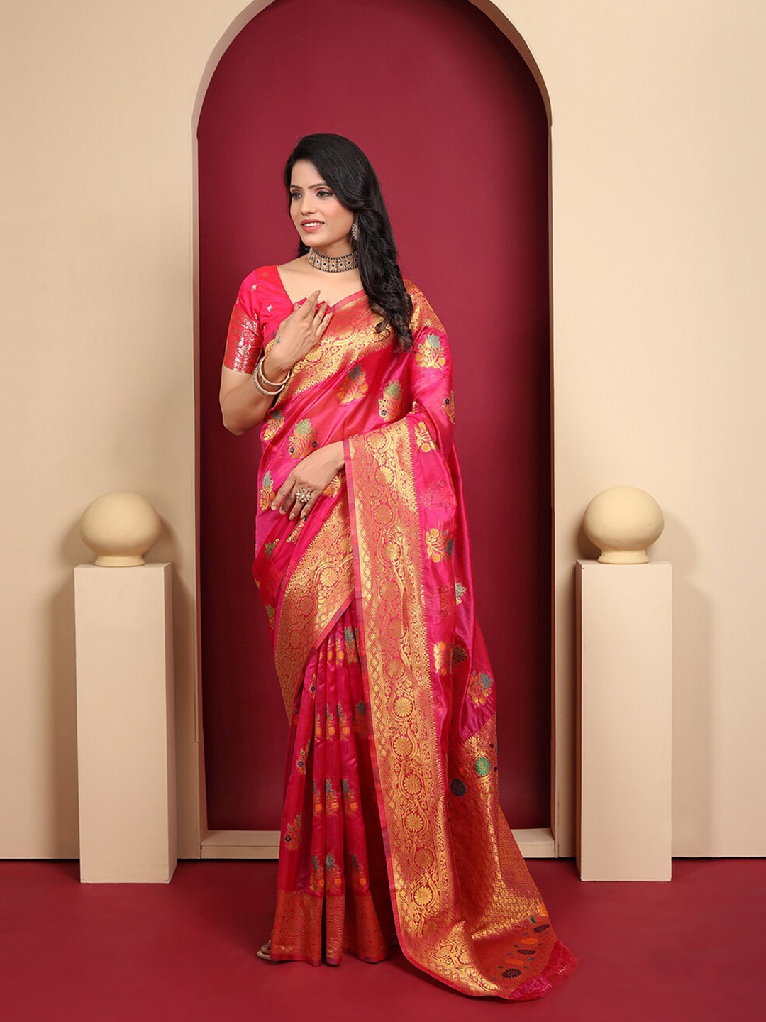 

Pionex Floral Woven Design Zari Organza Kanjeevaram Saree, Pink