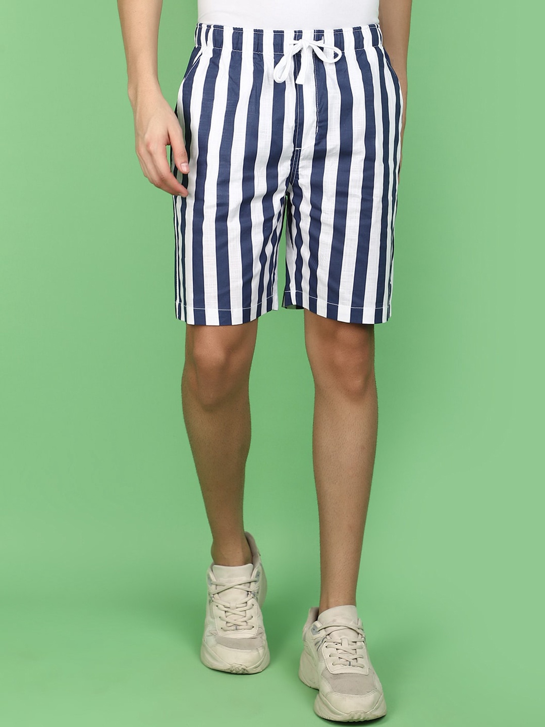 

V-Mart Men Striped Mid-Rise Seer Sucker Cotton Shorts, Navy blue