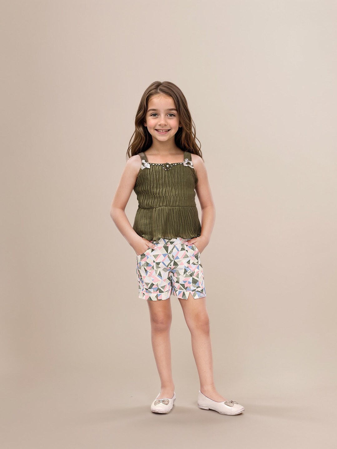 

Toonyport Girls Embellished Shoulder Straps Top with Shorts, Green