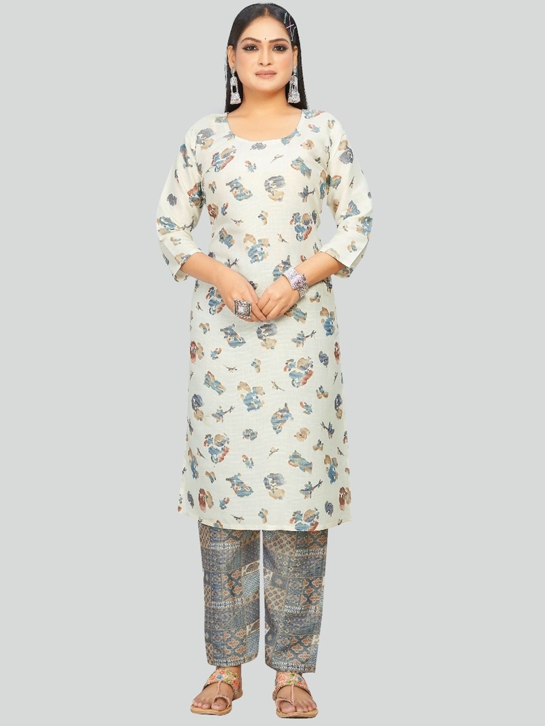 

BAESD Floral Printed Straight Kurta With Trouser, Grey