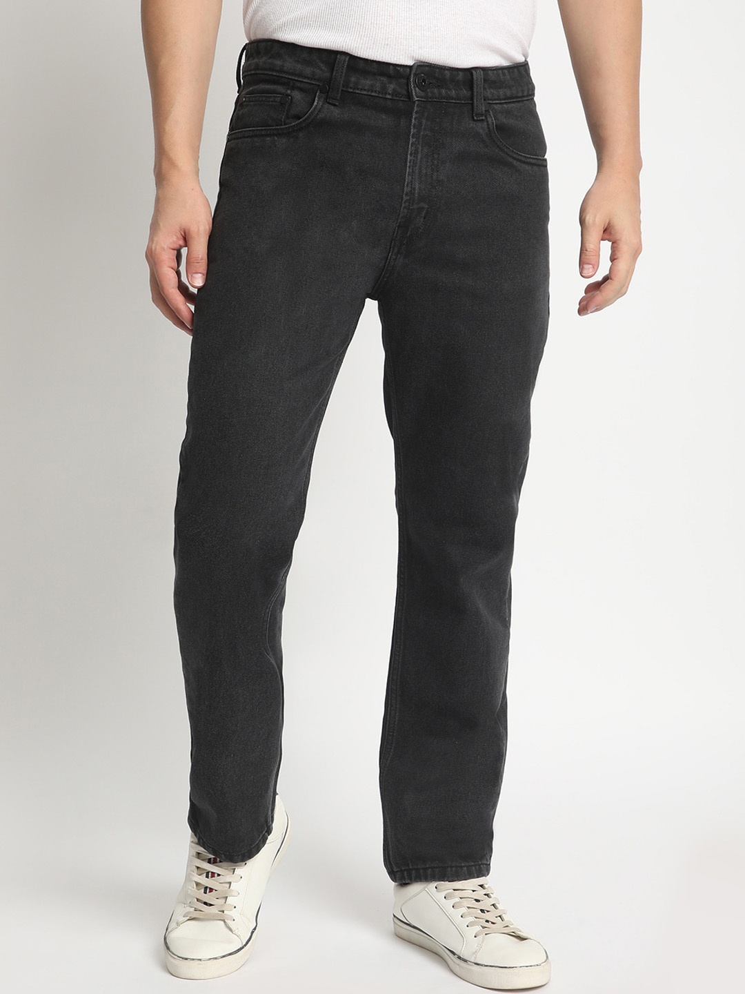 

The Roadster Lifestyle Co. Men No Fade Relaxed Fit Jeans, Black