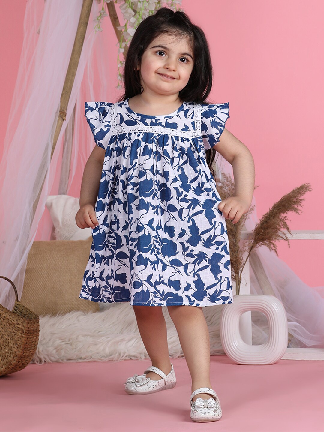 

Cutiekins Girls Floral Print Round Neck Flutter Sleeve A-Line Dress, Blue