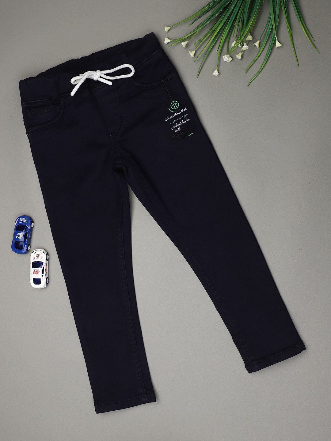 

V-Mart Boys Mid-Rise Clean Look Jeans, Blue