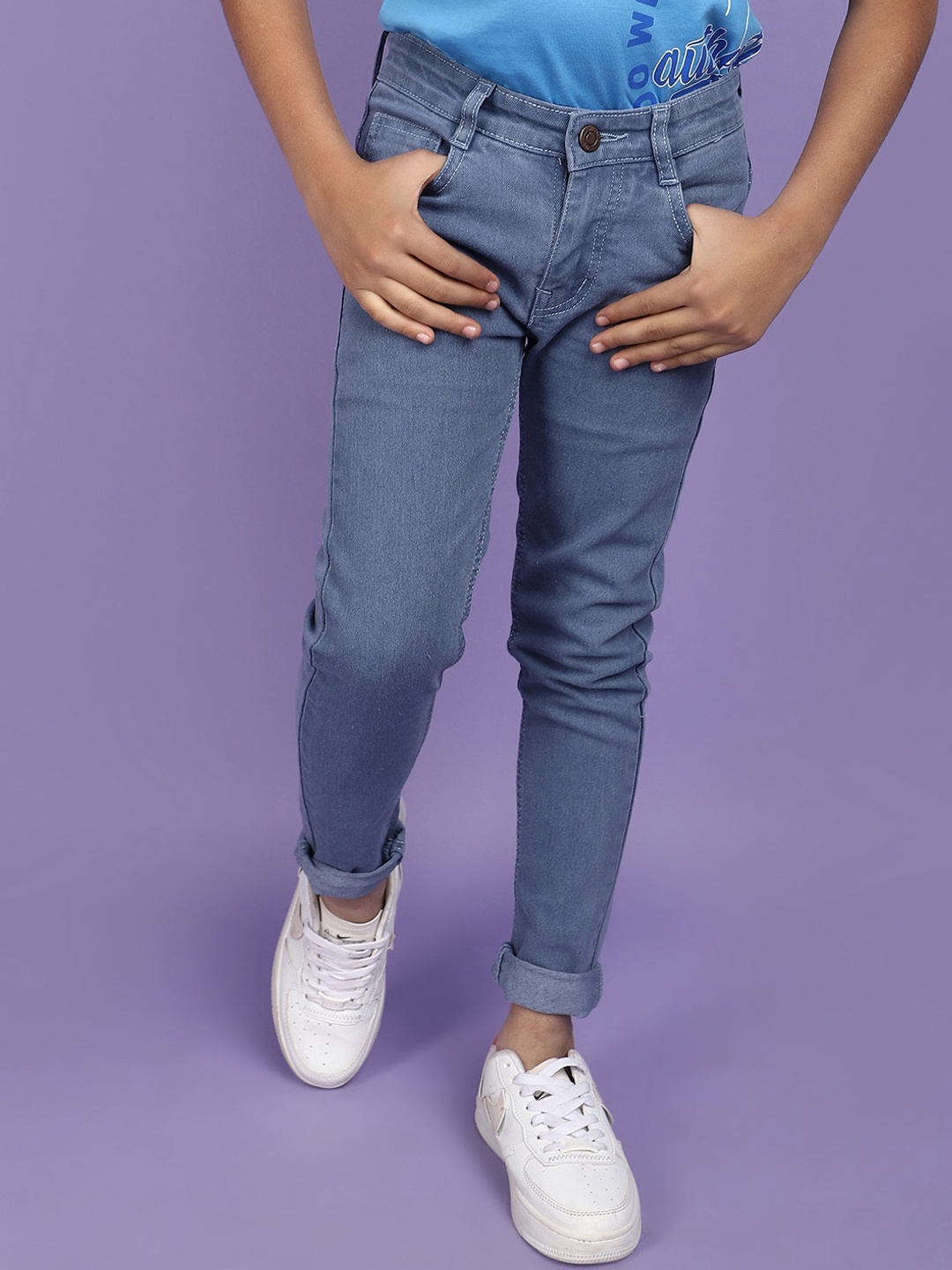 

V-Mart Boys Mid-Rise Clean Look Jeans, Blue