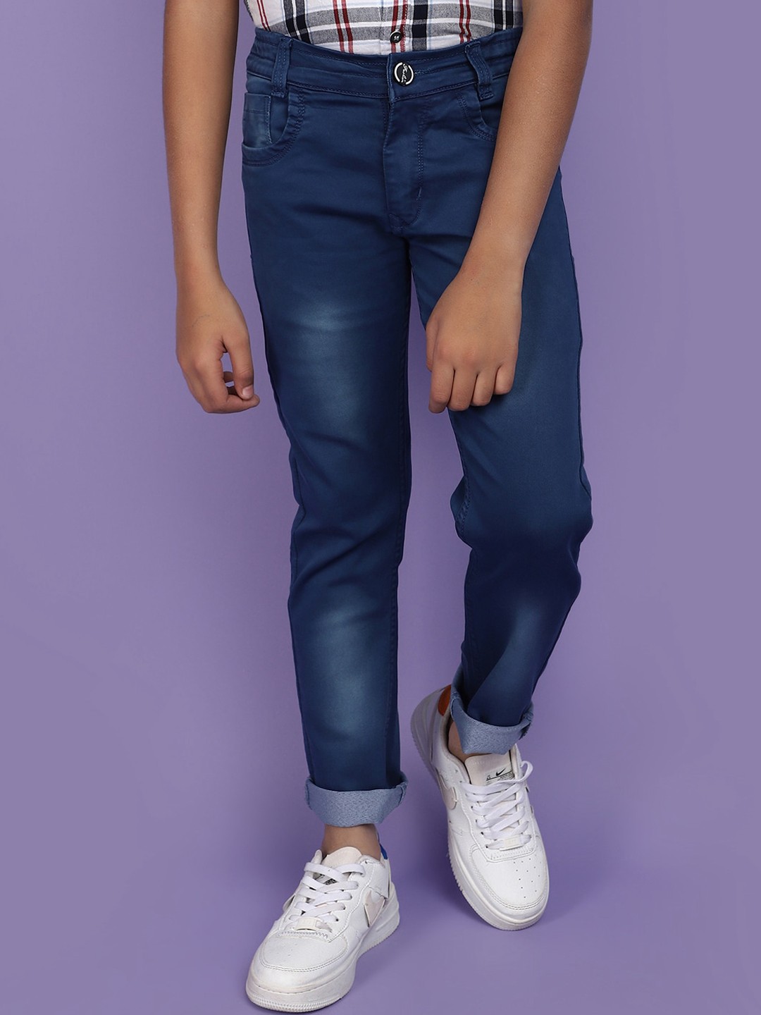 

V-Mart Boys Mid-Rise Clean Look Light Fade Jeans, Blue