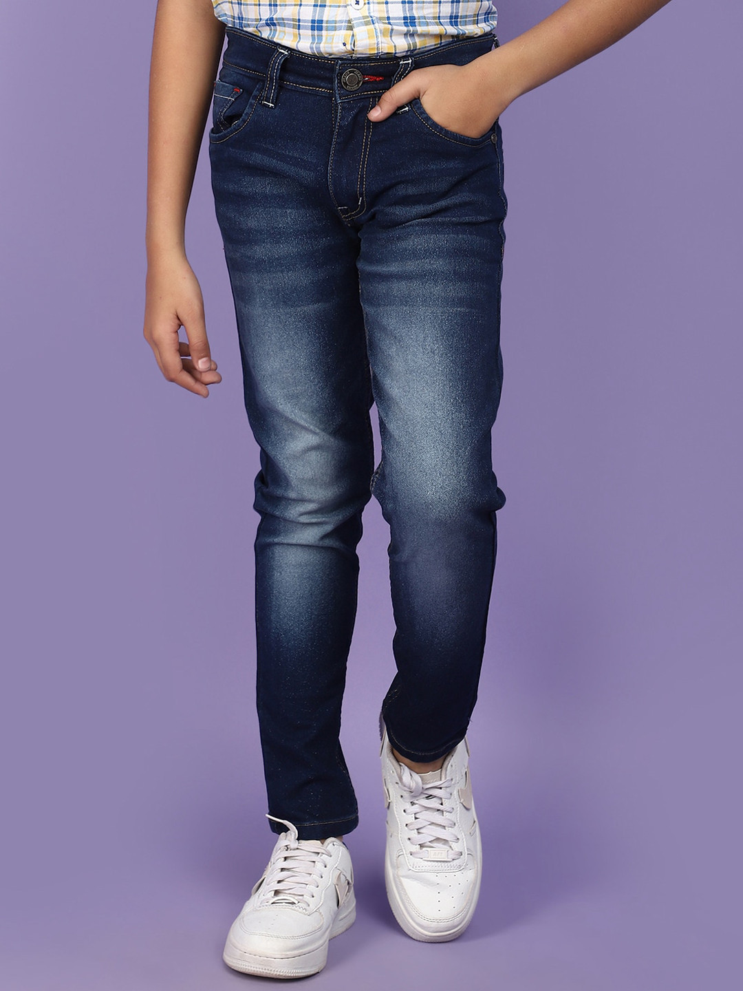 

V-Mart Boys Mid-Rise Heavy Fade Jeans, Blue