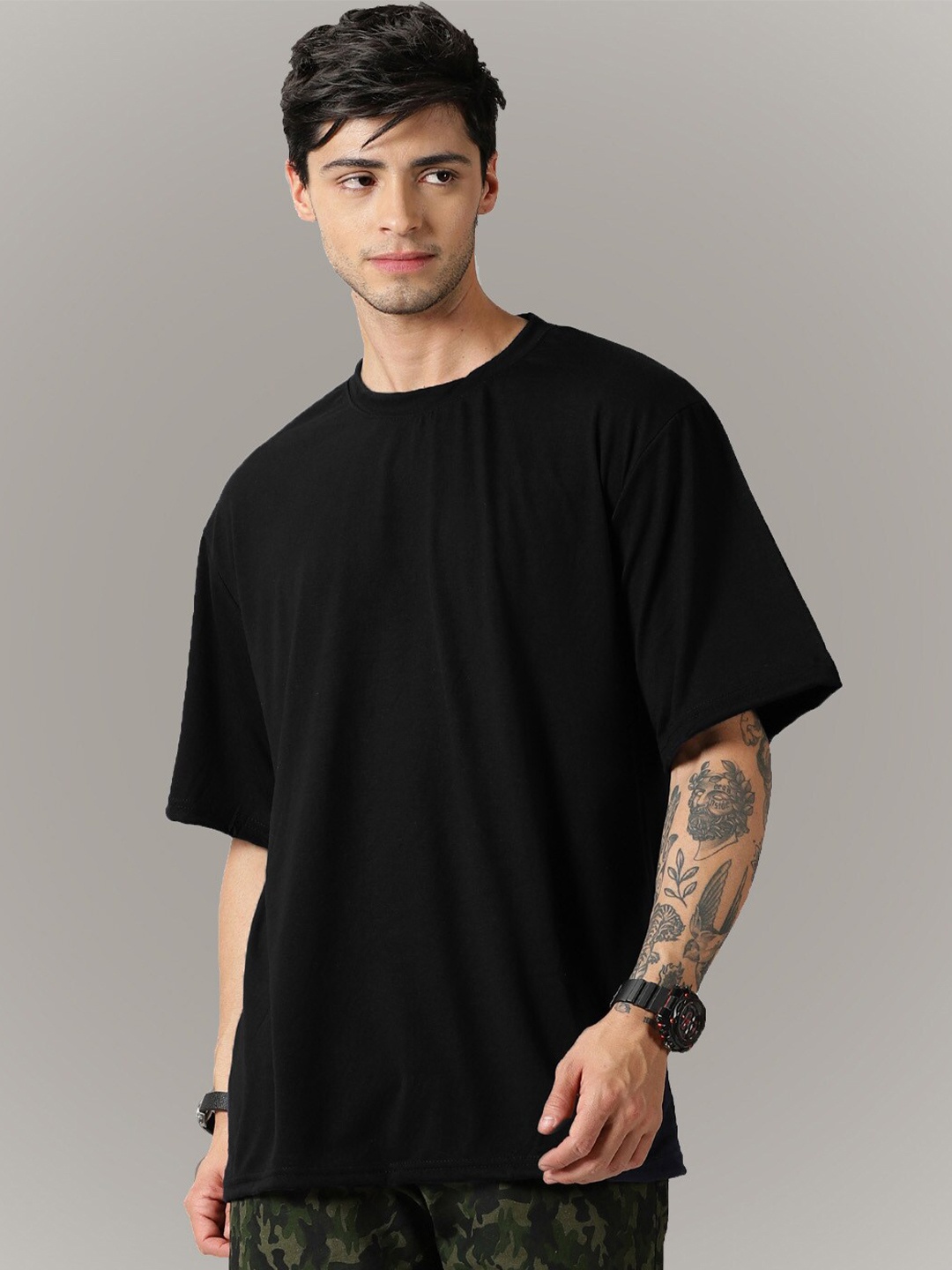 

Rodzen Round Neck Short Sleeves Cotton Baggy Casual T-shirt, Black