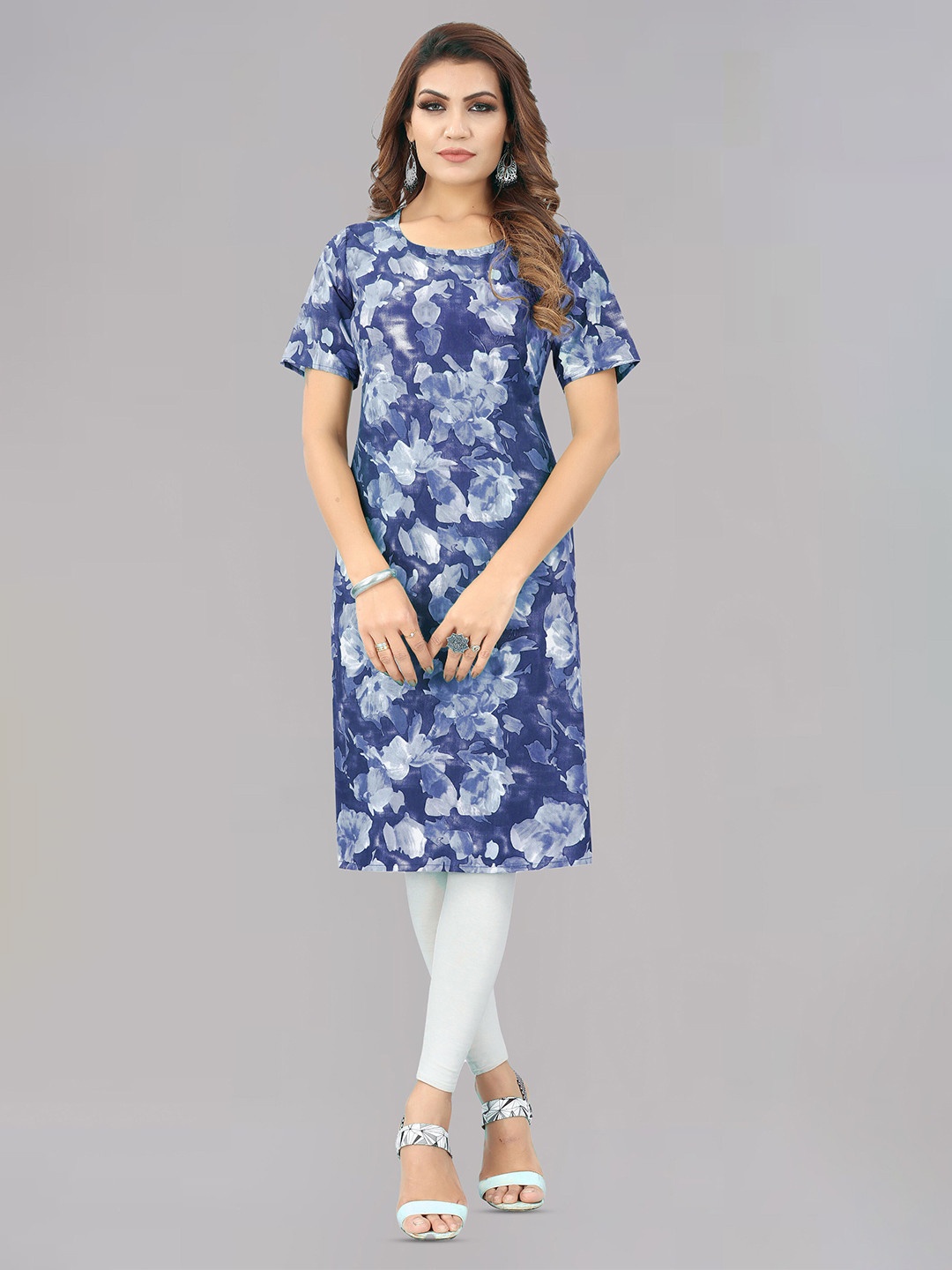 

Kiwie Printed Round Neck Straight Kurta, Blue