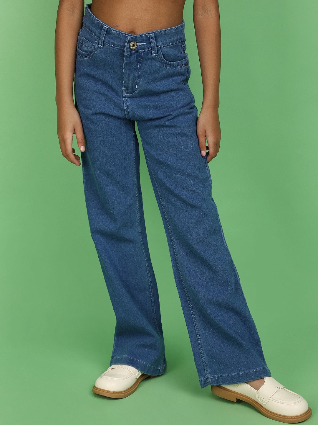 

V-Mart Girls Mid-Rise Clean Look Jeans, Blue