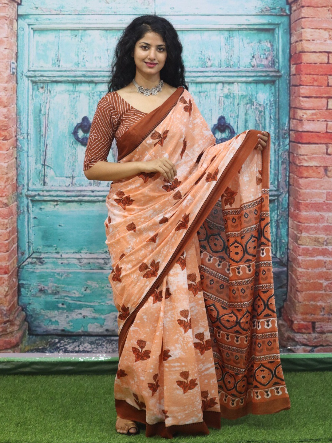 

JALTHER Ethnic Motifs Pure Cotton Block Print Saree, Brown