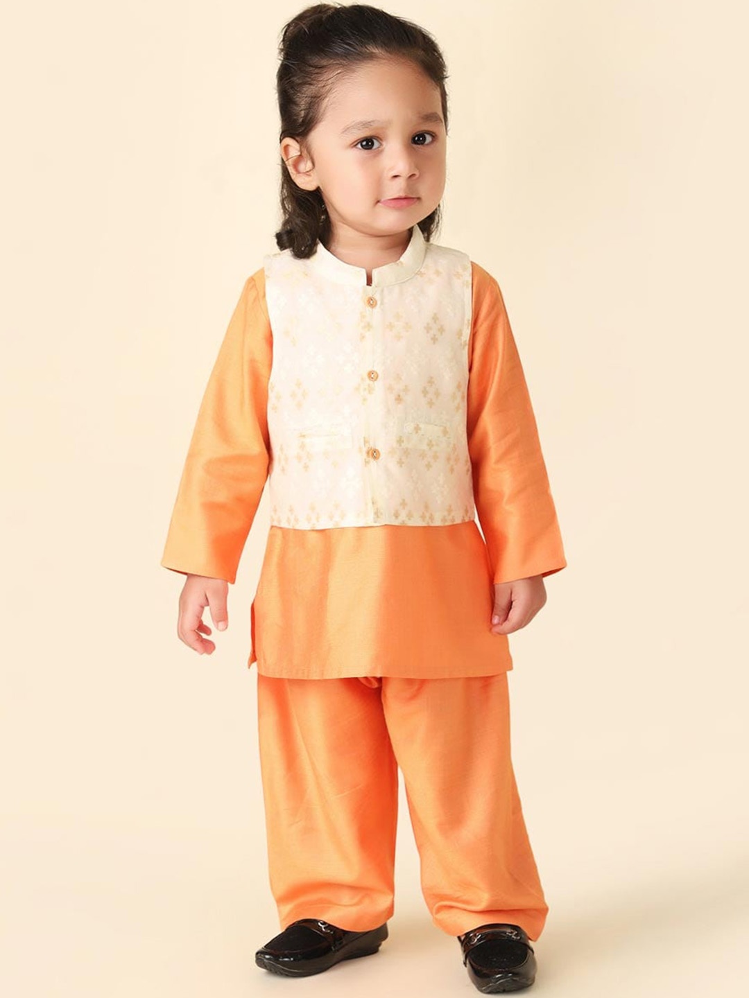 

Fabindia Boys Printed Mandarin Collar Regular Kurta with Pyjamas, Orange