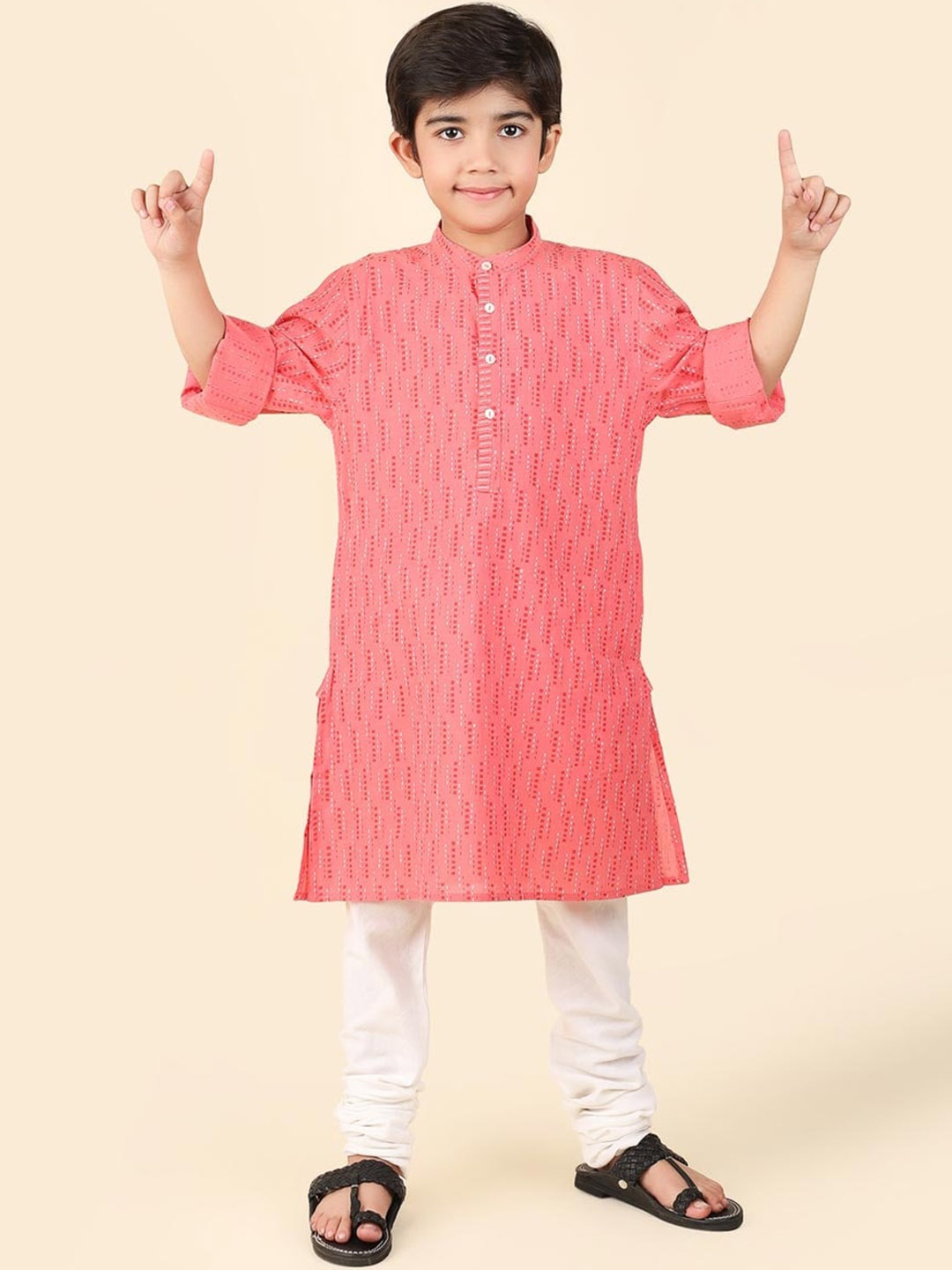 

Fabindia Boys Geometric Printed Cotton Straight Kurta, Peach