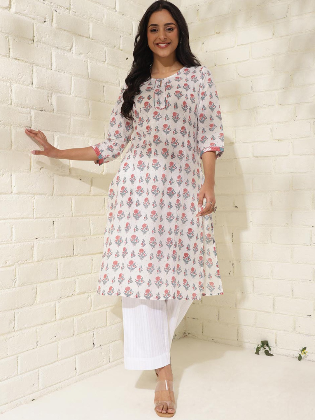 

Fabindia Floral Printed Cotton Strigth Kurta, White