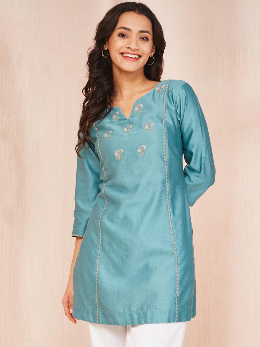 

Fabindia Floral Printed Thread Work Cotton Silk Strigth Kurta, Teal