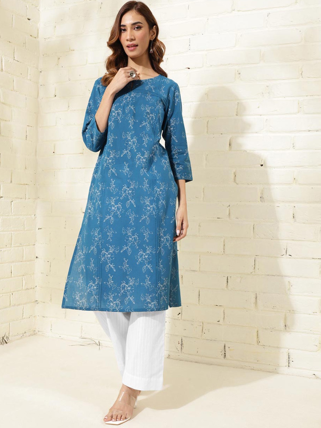 

Fabindia Floral Printed Cotton Straight Kurta, Blue