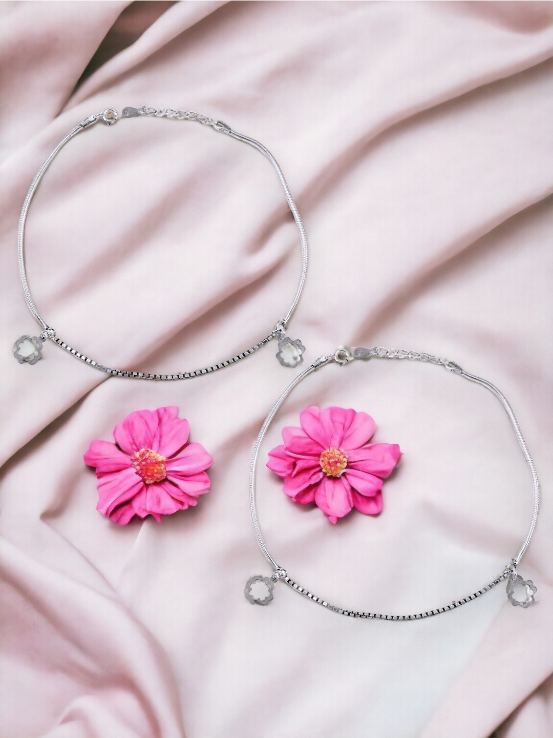 

Taraash Set of 2 925 Sterling Silver Floral Anklets