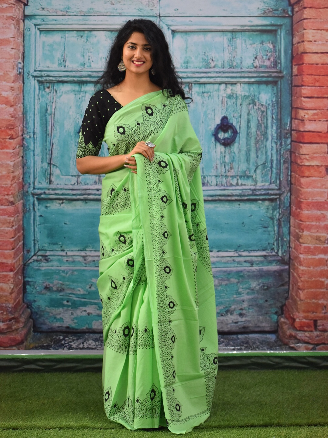 

JALTHER Ethnic Motifs Block Printed Saree, Green