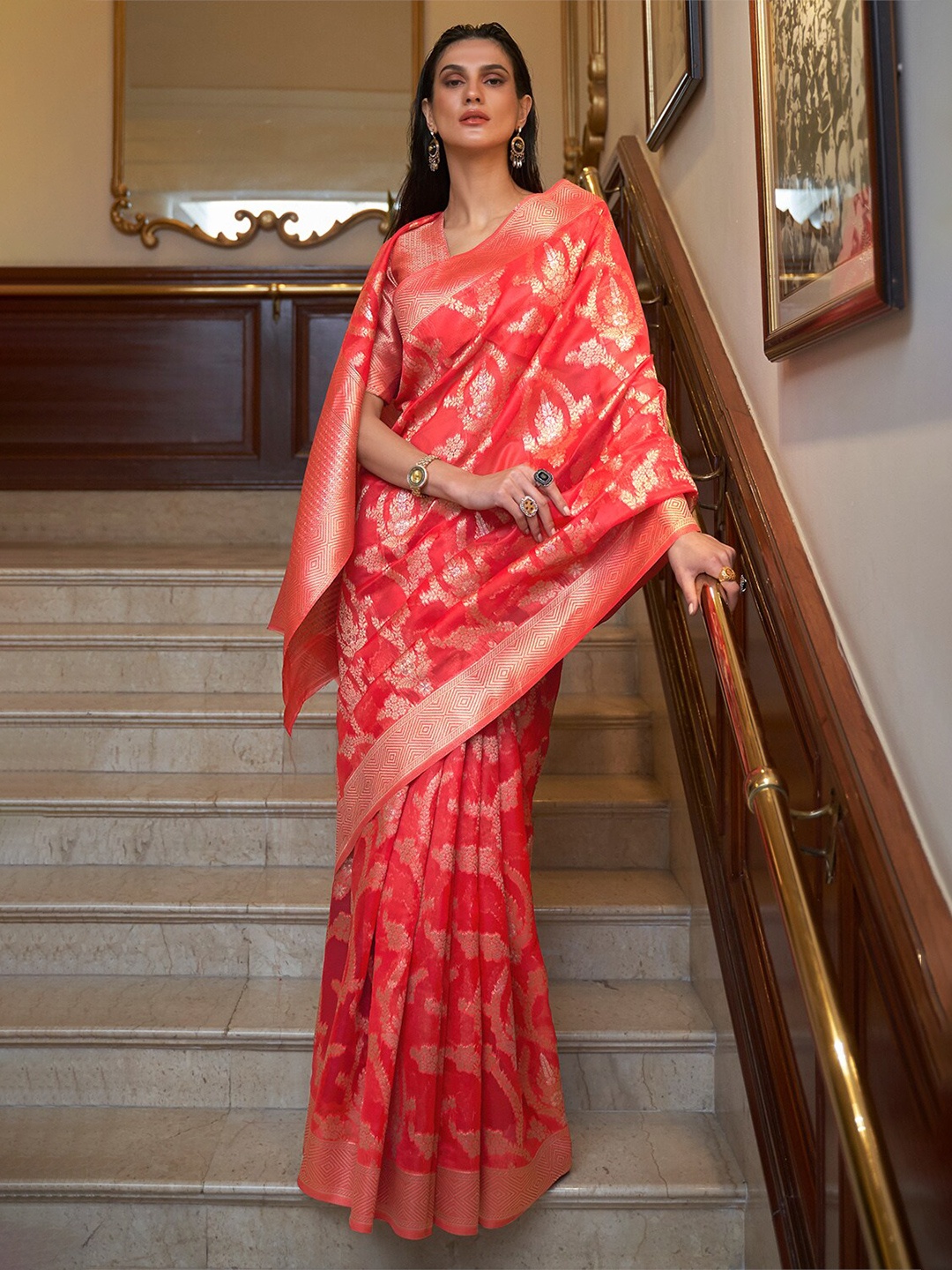 

DEVATITHI Floral Woven Design Zari Organza Saree, Red