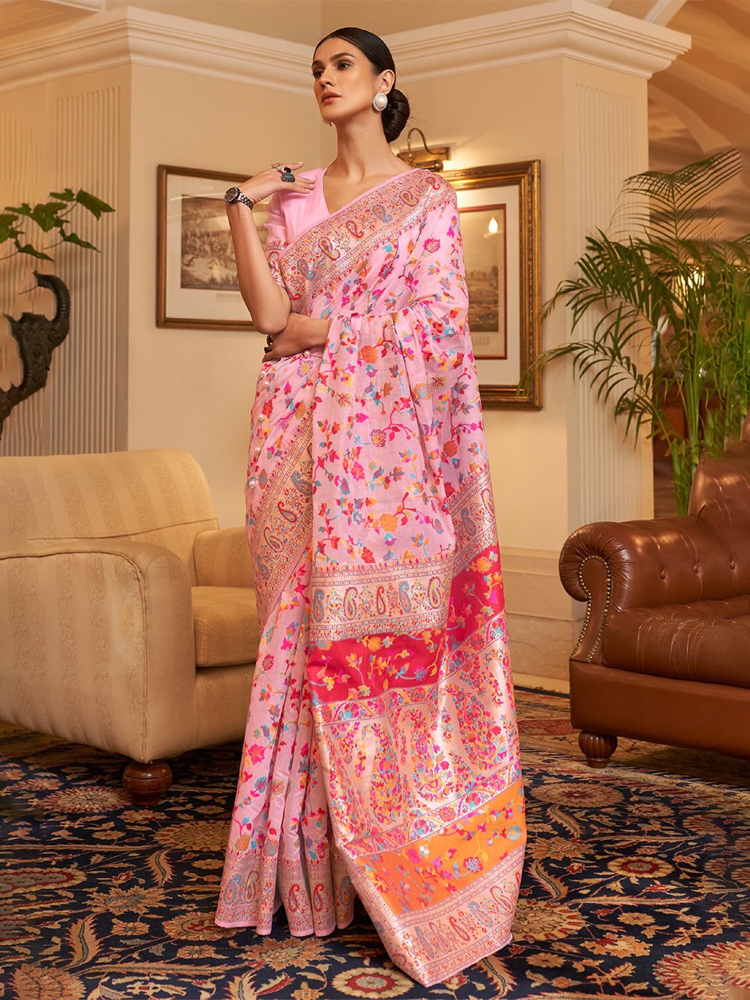 

DEVATITHI Floral Printed Zari Pashmina Saree, Pink