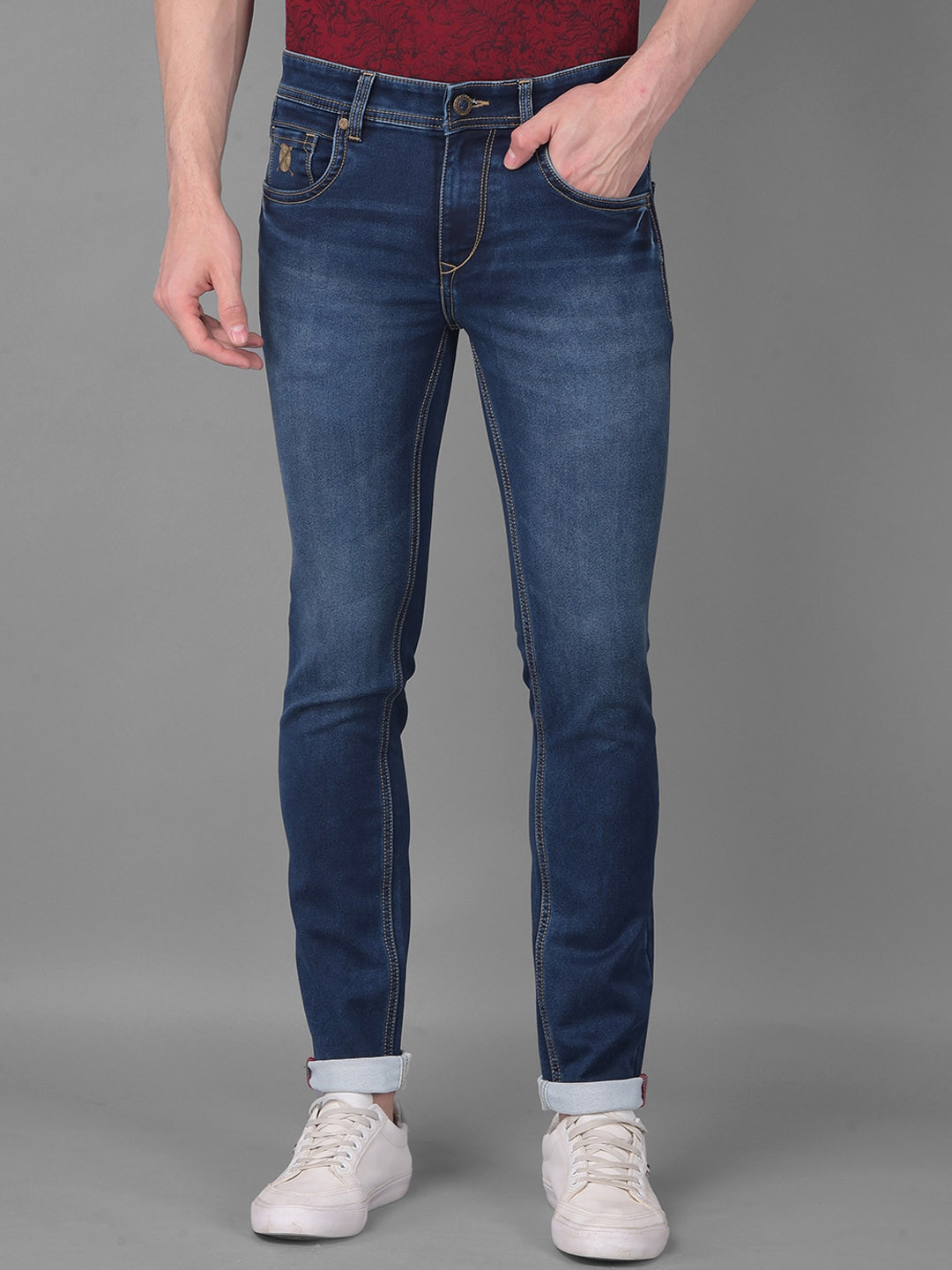 

Canary London Men Smart Skinny Fit Low-Rise Light Fade Stretchable Jeans, Blue