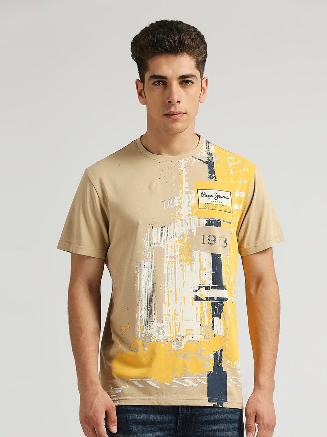 

Pepe Jeans Gavin Graphic Printed Pure Cotton Slim Fit T-shirt, Beige