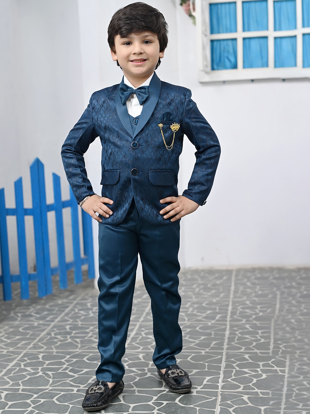 

BT DEZINES Boys Self Designed Single-Breasted Satin Five-Piece Party Suit, Blue