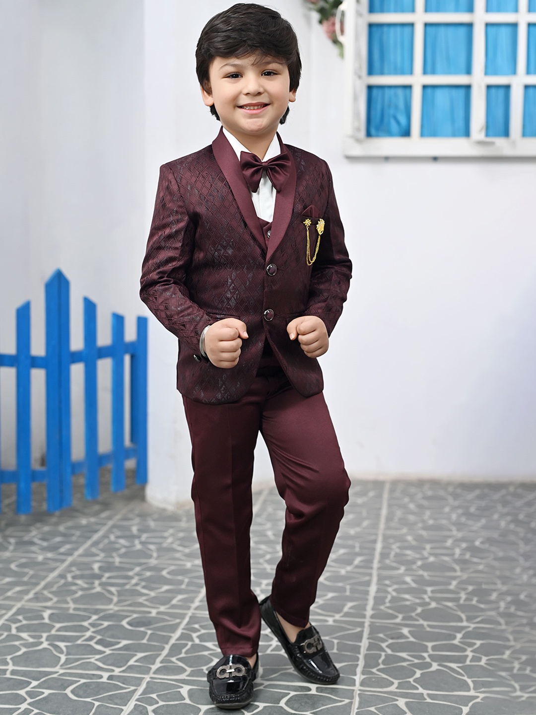 

BT DEZINES Single-Breasted Satin Five Piece Party Suit, Maroon