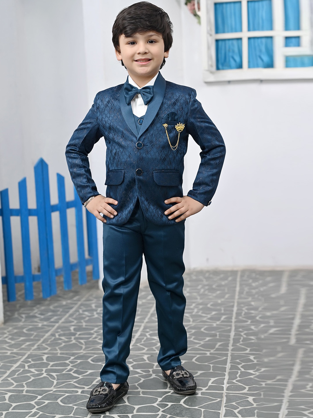 

BT DEZINES Boys Self Designed Single-Breasted Satin Five-Piece Party Suit, Blue