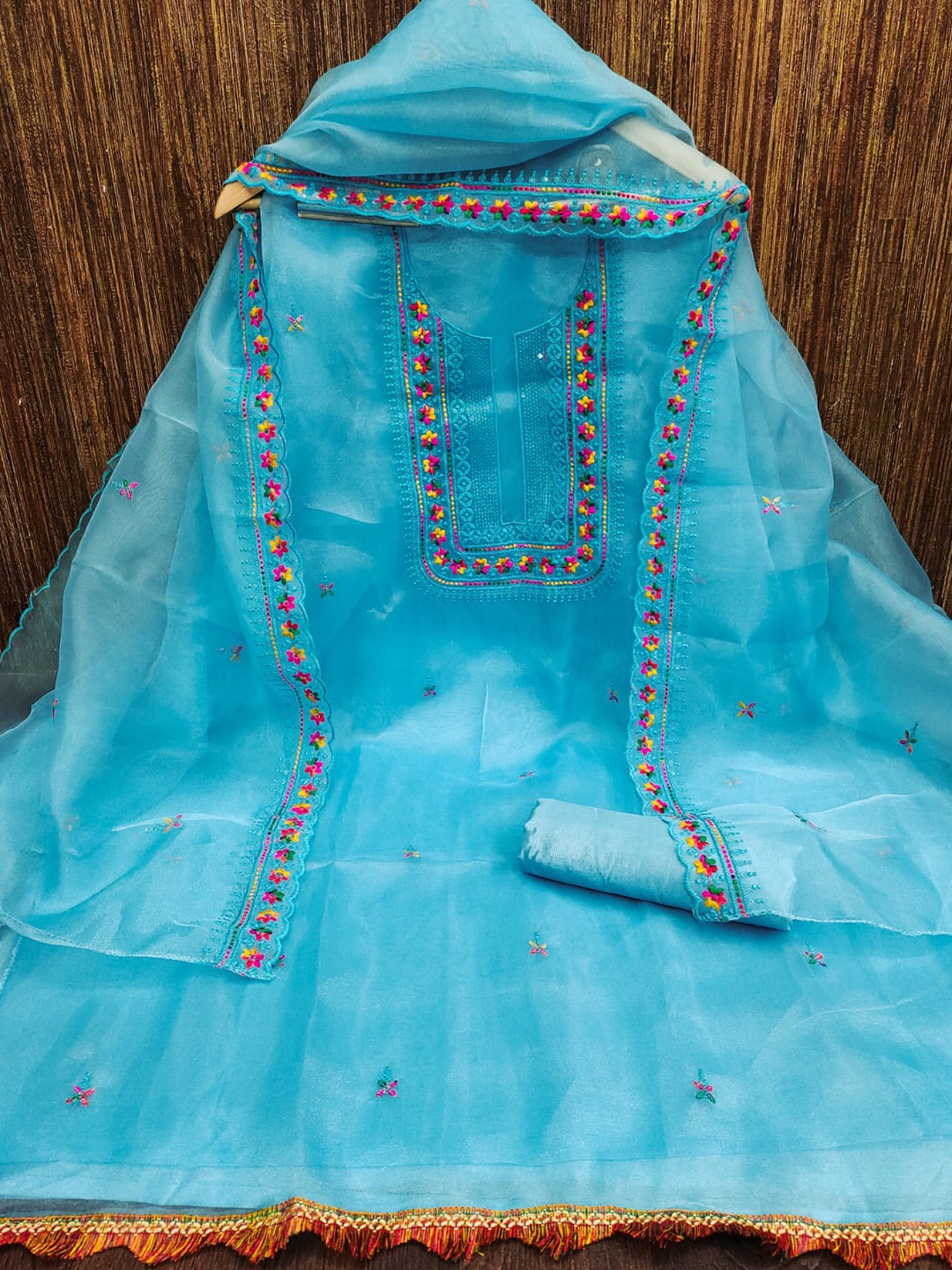 

mimi design Ethnic Motifs Embroidered Thread Work Organza Unstitched Dress Material, Turquoise blue